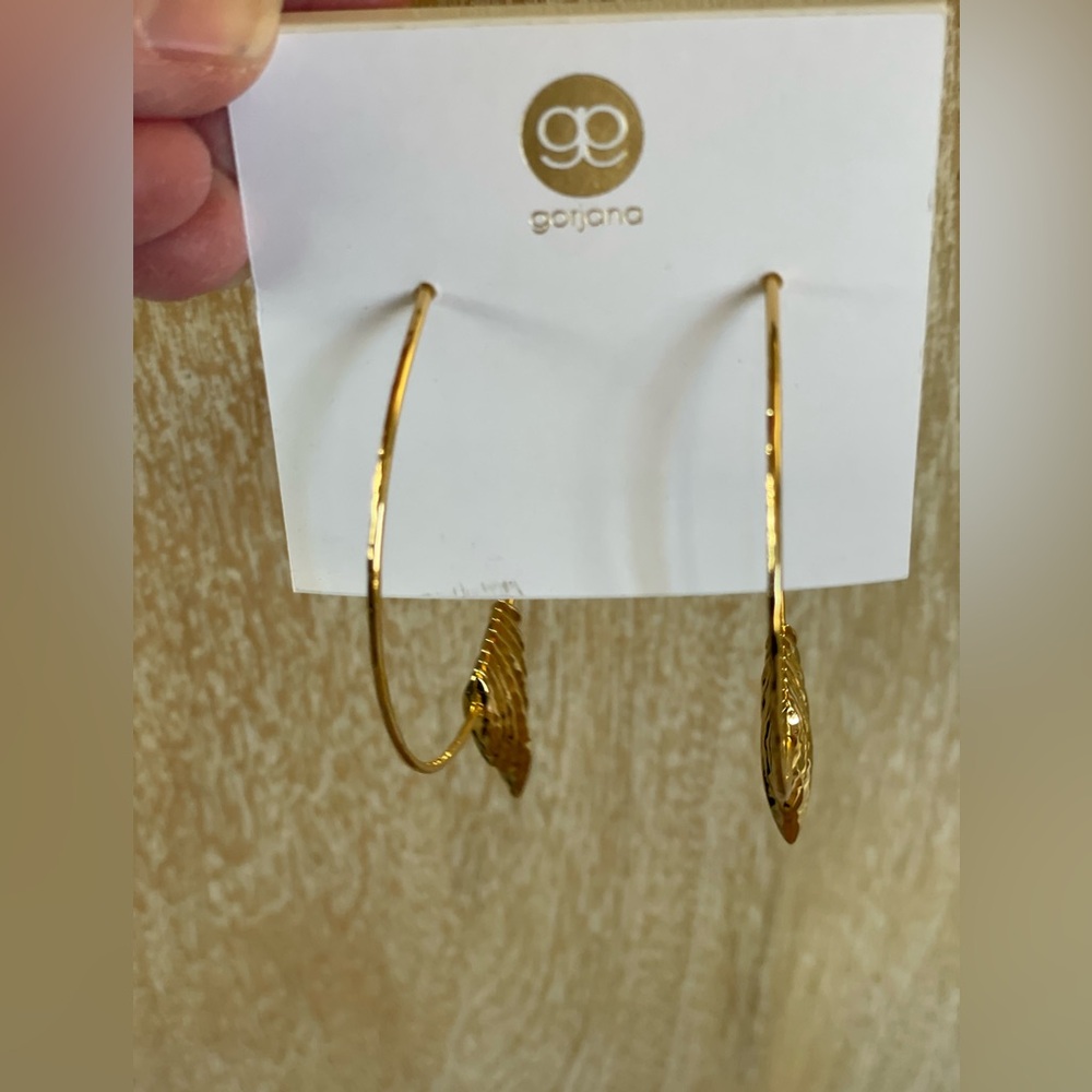 NWT Gorjana Nora fan earrings. - Picture 7 of 10